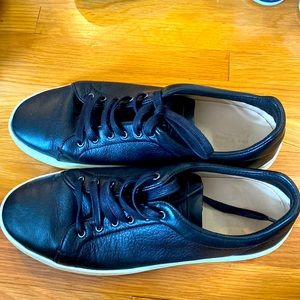 Worn rag & bone leather sneakers